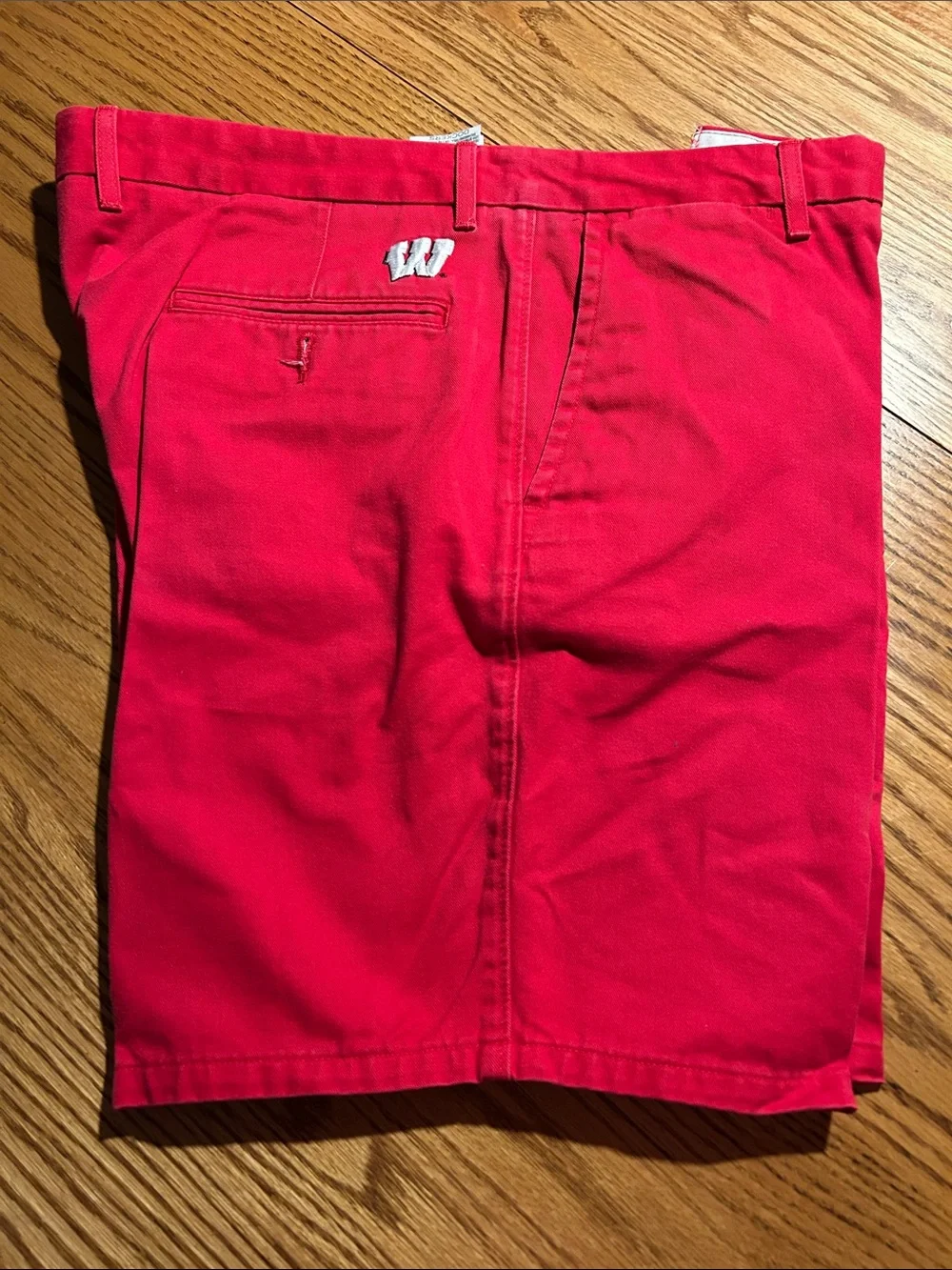 Men's Red Shorts with Embroidered Wisconsin Badgers Logo Dockers brand size 36
